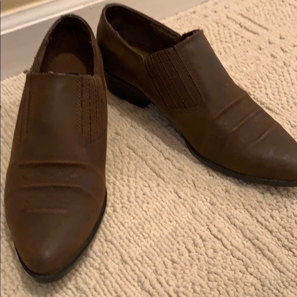 Zodiac Cute brown booties